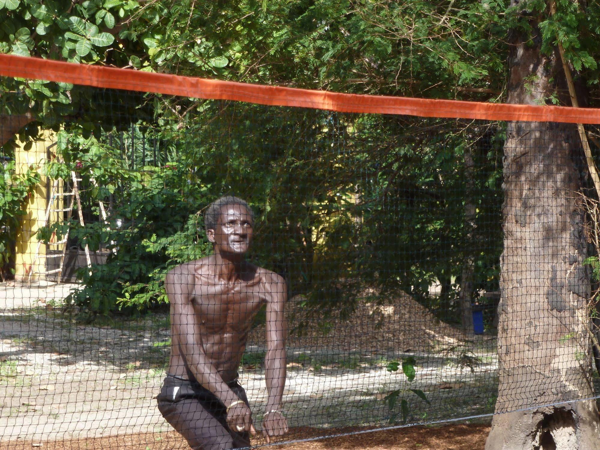 Footsteps Eco-Lodge Gunjur エクステリア 写真